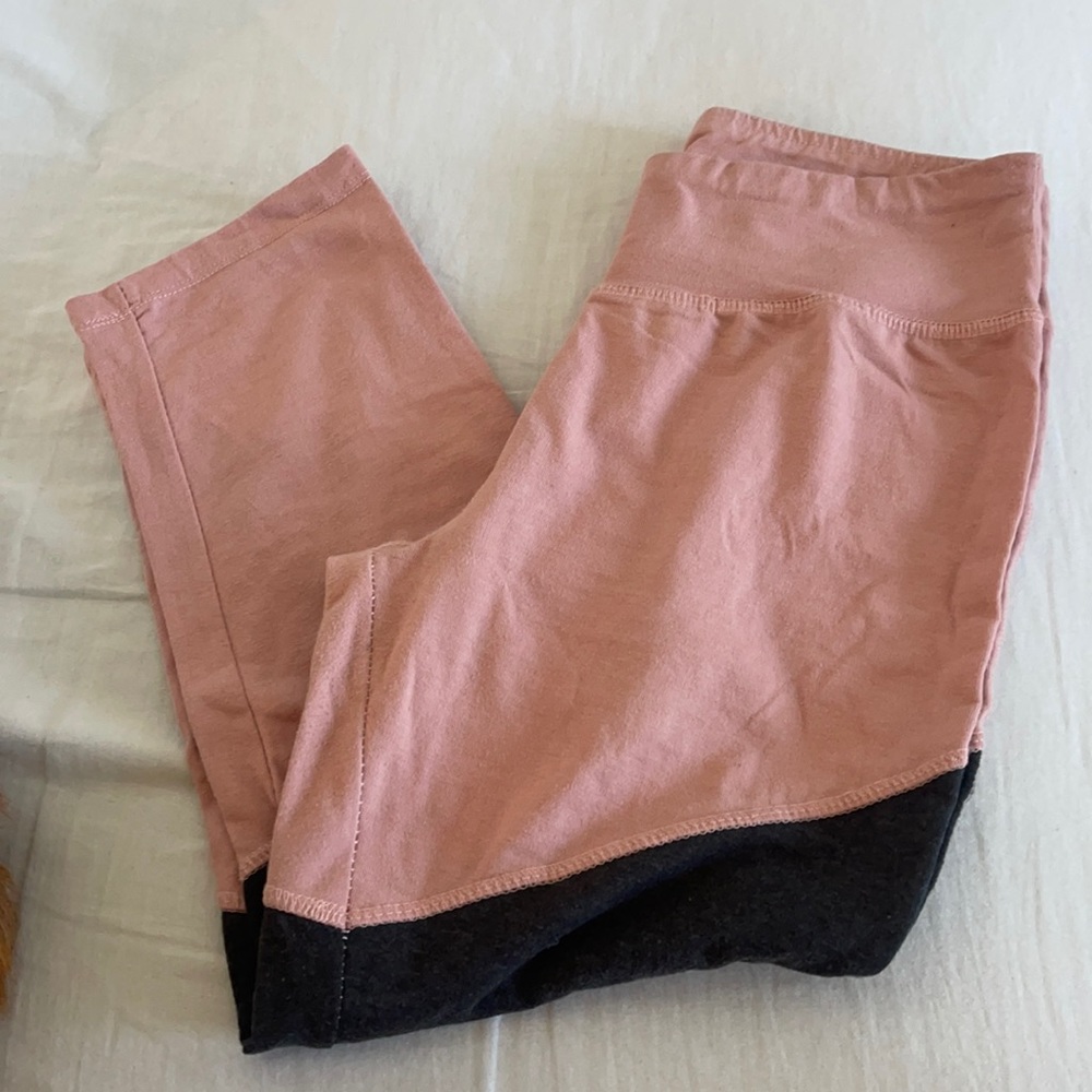 Pink leggings